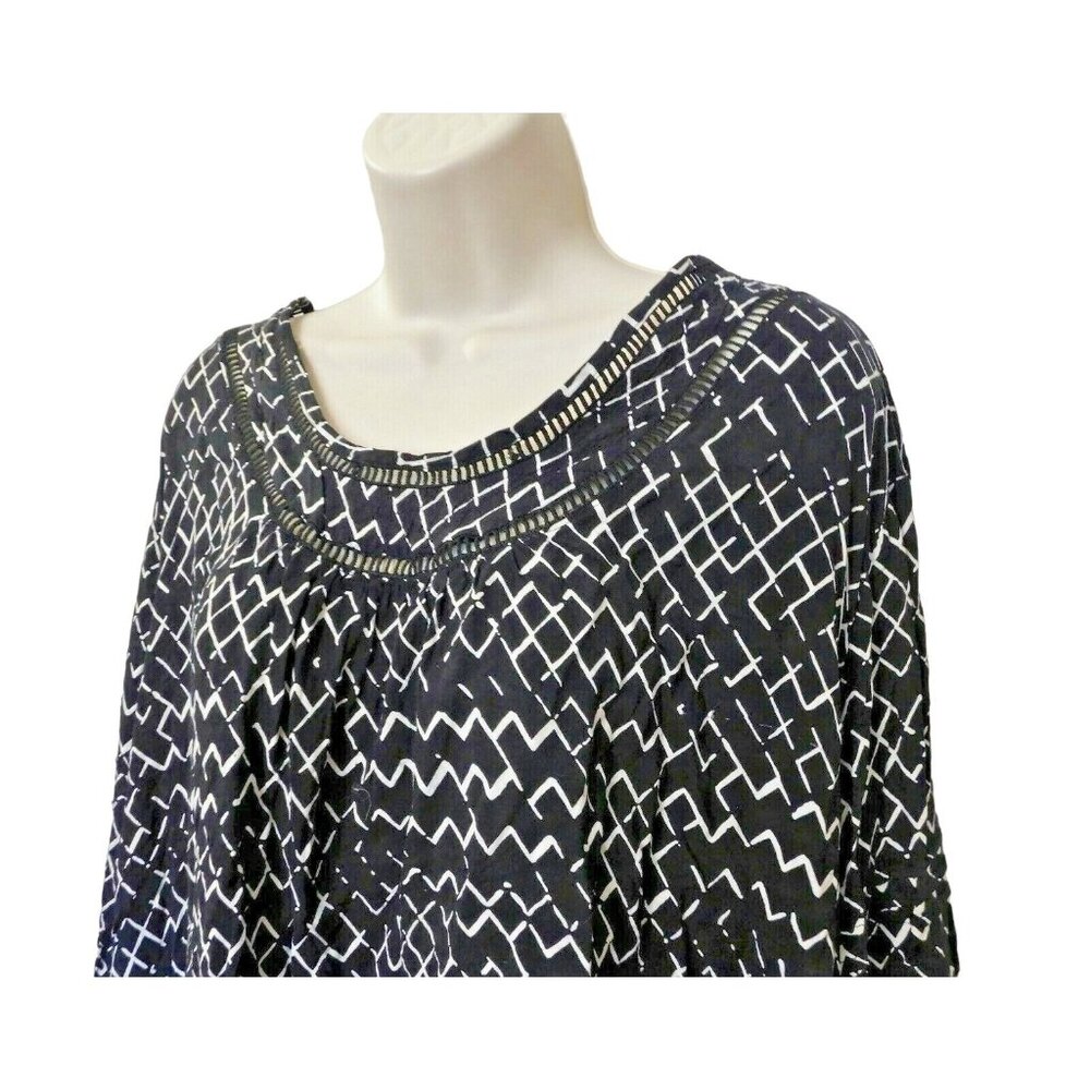 CATO Blouse Womens Plus-Size 26/28W Black White Geometric Print Long Sleeve